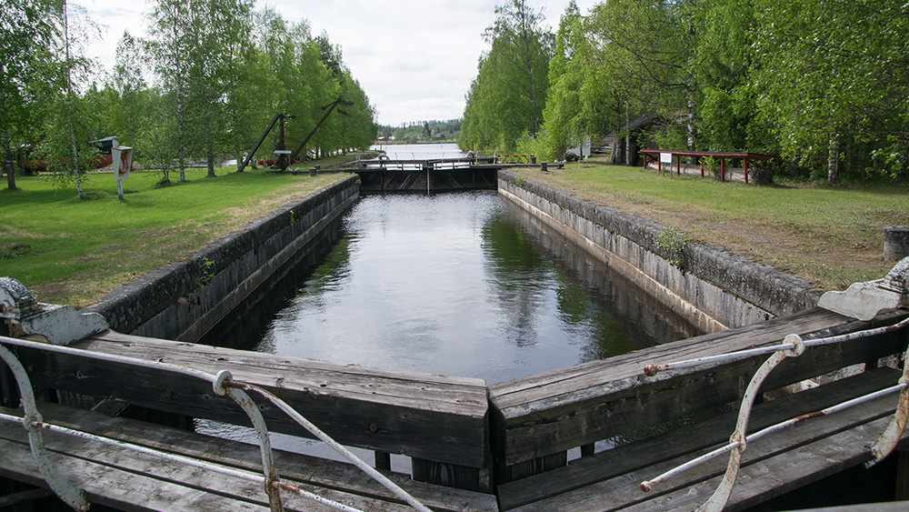 Jakokosken museokanavan sulkuportit.